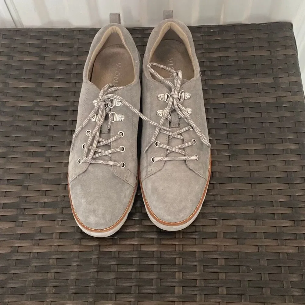 Vionic Ballari suede lace up Oxford, women’s size 9.5
